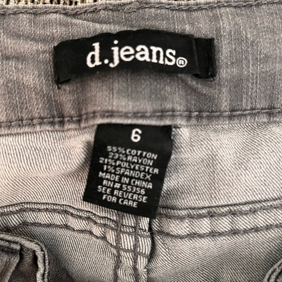 D. JEANS - Picture 4 of 8